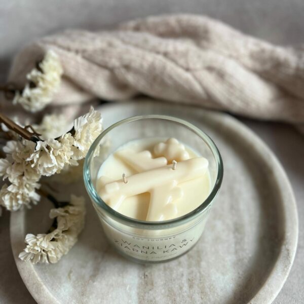 Świeca sojowa z samolotem ręcznie robiona inspirowana podróżami z samolotem i chmurka - 290g